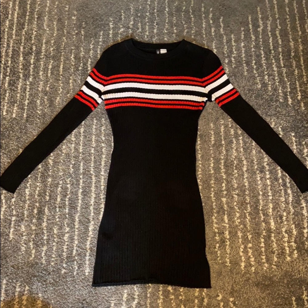 Black long sleeve dress